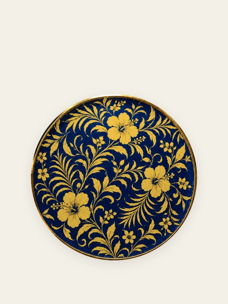 Floral plate in gold
