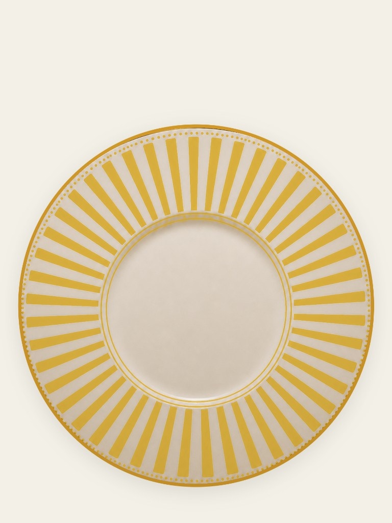Radial plate in gold